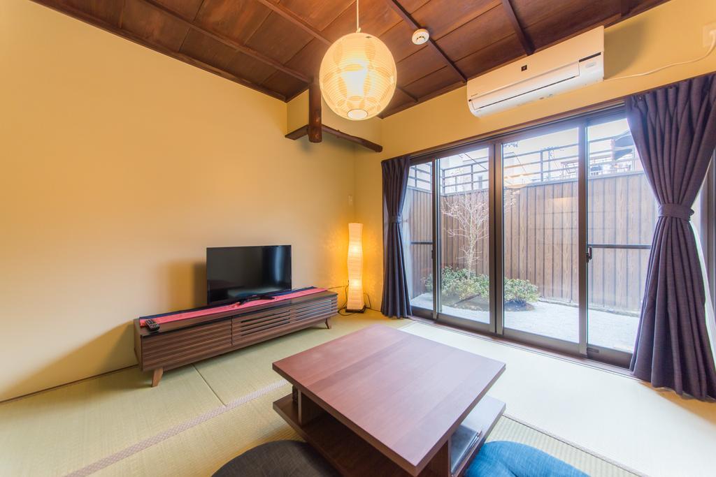 Entrance Life Enmachi By Japaning Villa Kyoto Luaran gambar