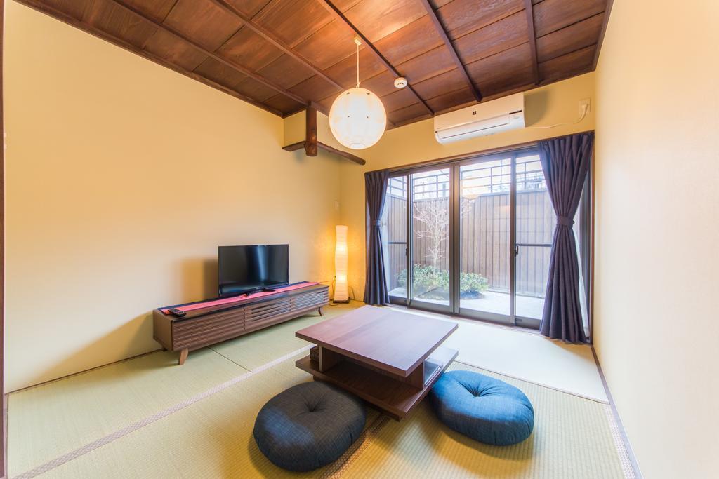 Entrance Life Enmachi By Japaning Villa Kyoto Luaran gambar