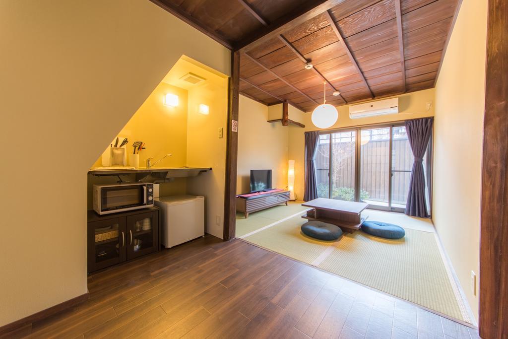 Entrance Life Enmachi By Japaning Villa Kyoto Luaran gambar